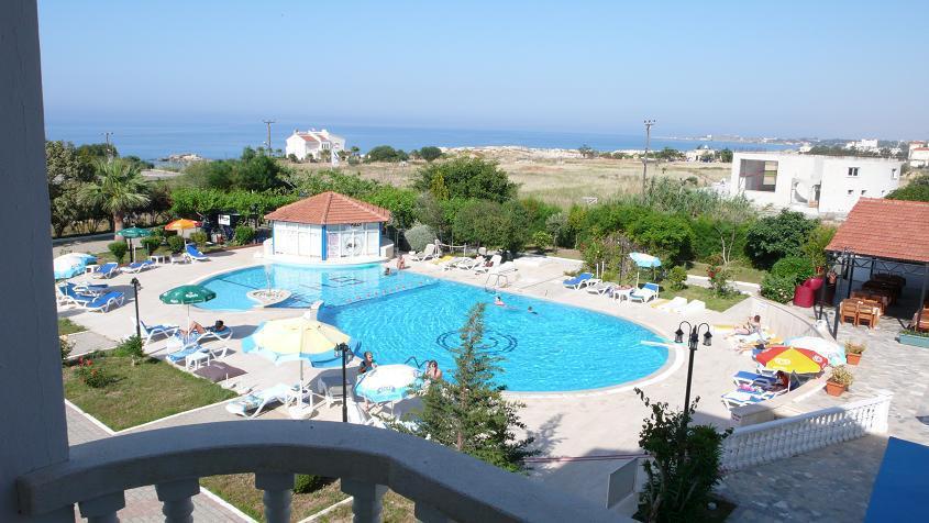 Sempati Hotel Lapithos  Eksteriør billede
