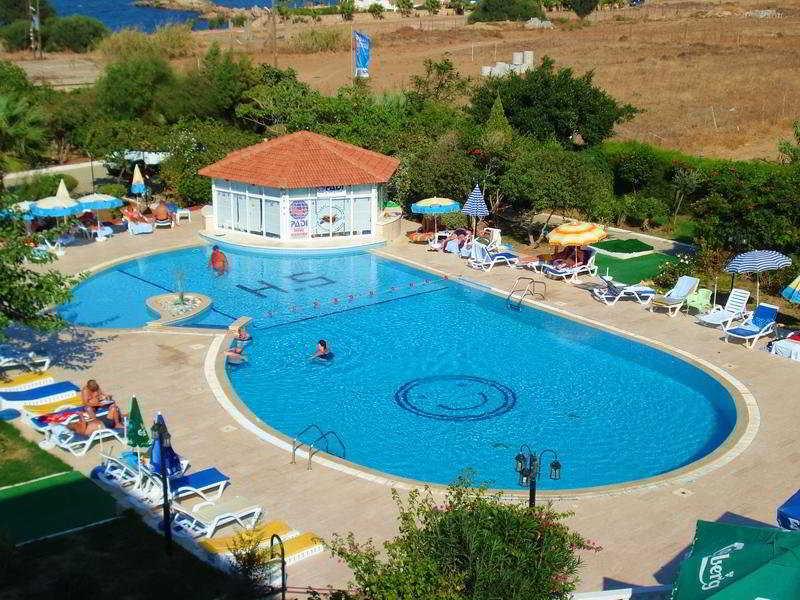 Sempati Hotel Lapithos  Eksteriør billede