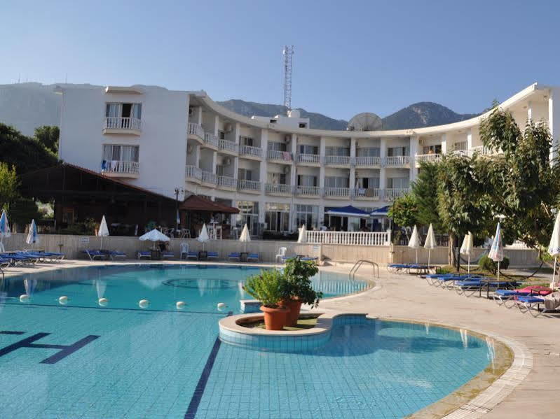 Sempati Hotel Lapithos  Eksteriør billede