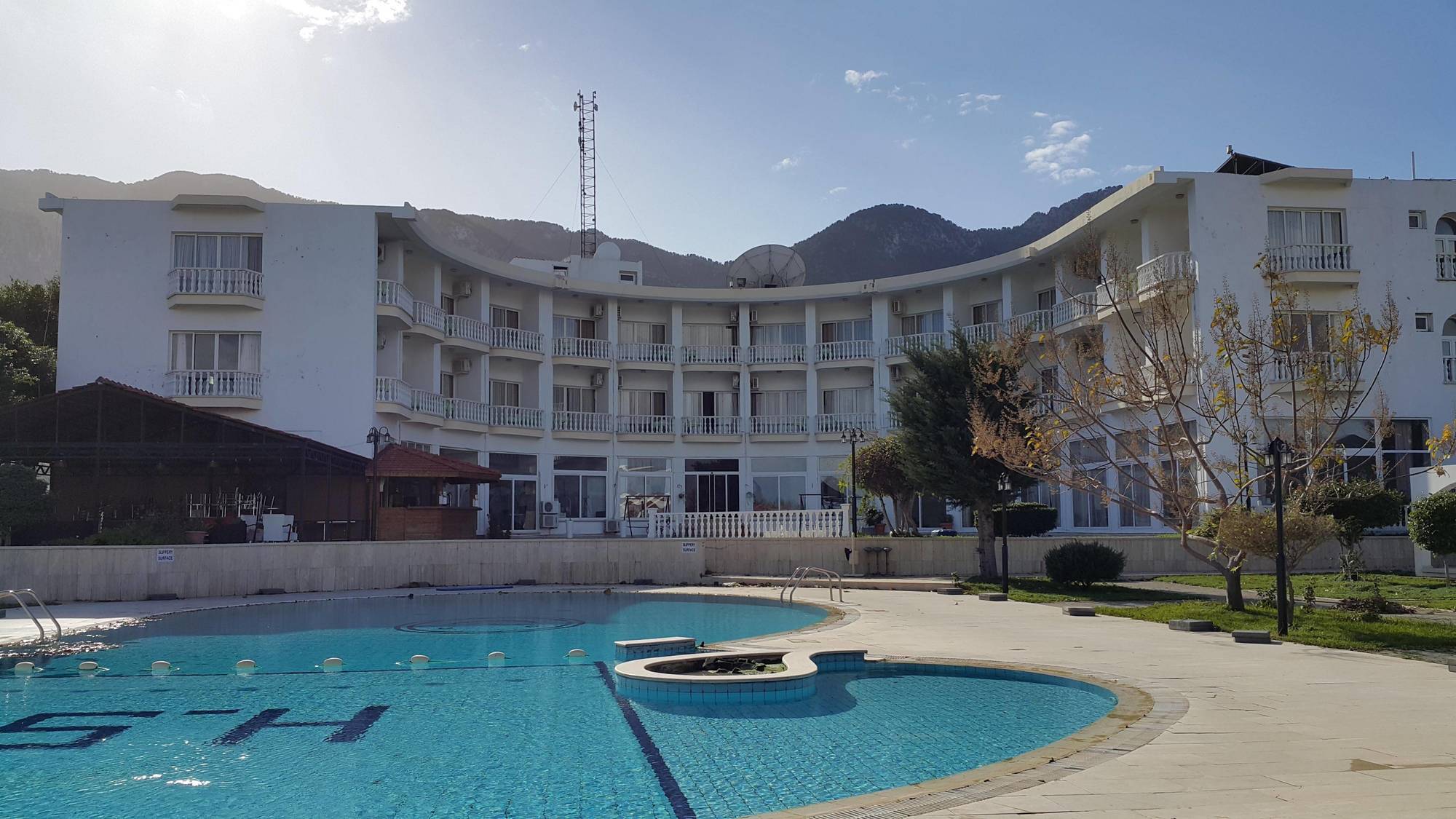 Sempati Hotel Lapithos  Eksteriør billede
