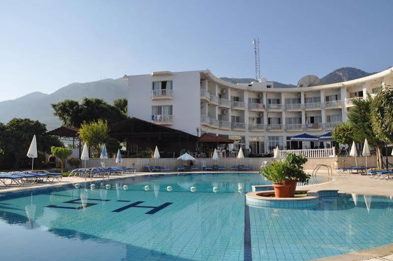 Sempati Hotel Lapithos  Eksteriør billede